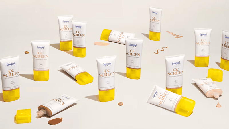 CC Screen SPF 50 là sự hòa quyện giữa CC cream và kem chống nắng, đem lại lớp nền tự nhiên, khả năng che phủ nhẹ nhàng