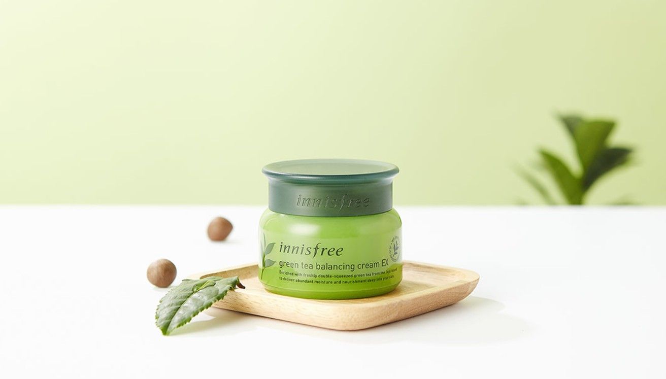 Dòng Green Tea Balancing Cream EX được thiết kế cho da dầu thiếu nước