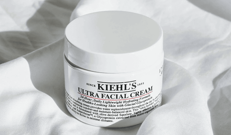 Được mệnh danh là sản phẩm bán chạy nhất của thương hiệu Kiehl's, Ultra Facial Cream nổi bật với khả năng cấp ẩm liên tục trong suốt 24 giờ