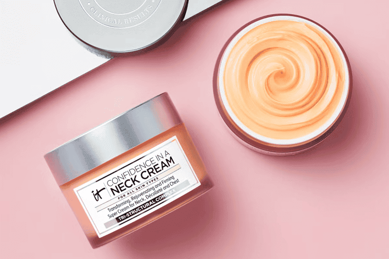 IT Cosmetics Confidence in a Neck Cream được xây dựng trên nền tảng khoa học