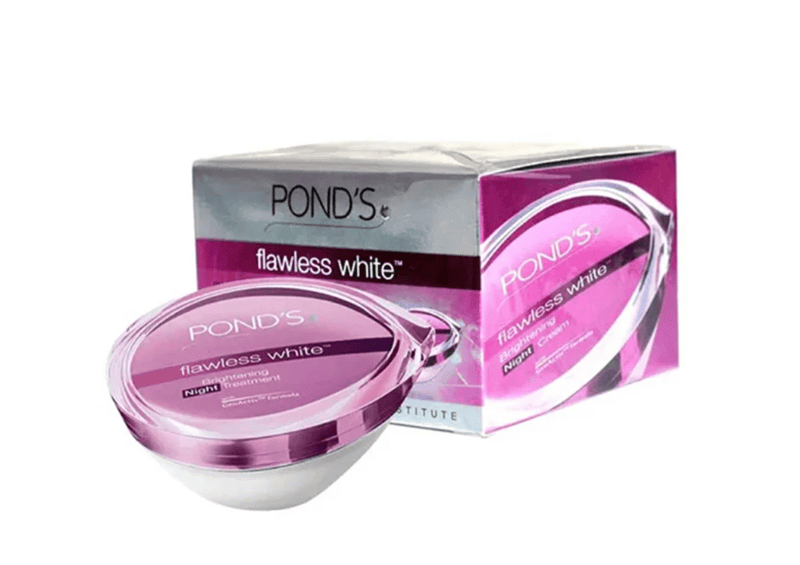 Kem dưỡng Flawless White Ban Đêm của Pond's là một sản phẩm tiêu biểu, được thiết kế đặc biệt để hoạt động hiệu quả trong suốt giấc ngủ