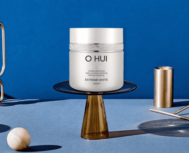 Như một biểu tượng của sự sang trọng và công nghệ làm đẹp tiên tiến, Ohui đã cho ra đời dòng kem dưỡng mờ thâm Extreme White Cream