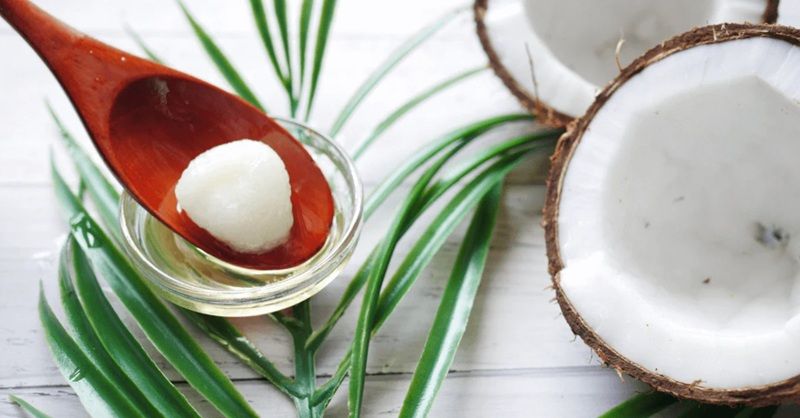 Dầu dừa chứa nhiều thành phần dinh dưỡng quý giá đem tới khả năng chăm sóc da vượt trội