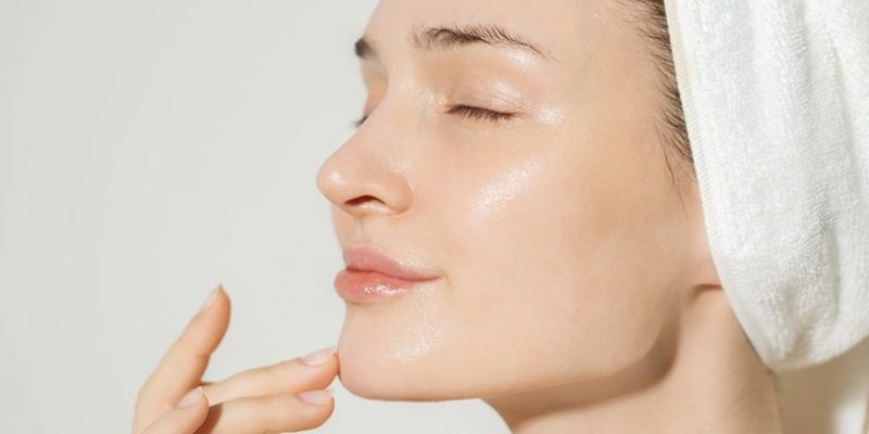 Một làn da được coi là lý tưởng khi có độ mịn màng, đều màu, lỗ chân lông nhỏ cùng bề mặt da căng bóng tự nhiên