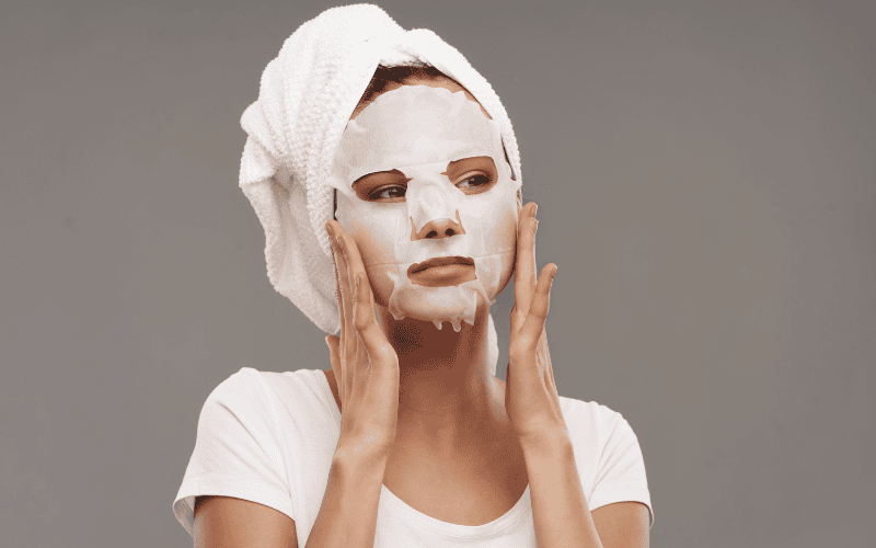 Để đạt hiệu quả tốt nhất, bạn nên kết hợp cả toner và mặt nạ trong quy trình chăm sóc da.