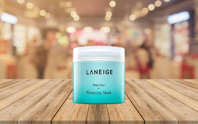 Mini Pore Waterclay Mask sở hữu kết cấu gel-bùn đặc trưng, khiến sản phẩm dễ tán và khô nhanh hơn