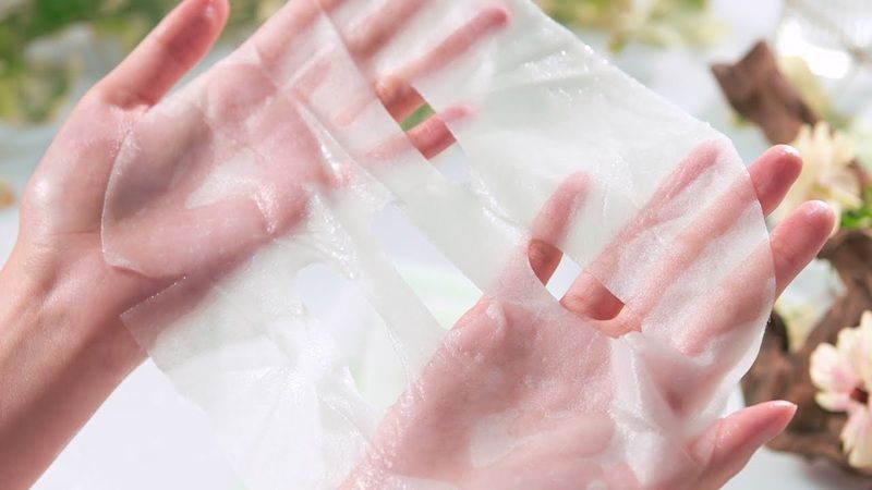 Nếu bạn đang tìm kiếm một sản phẩm cấp ẩm dịu nhẹ nhưng vẫn đảm bảo khả năng chăm sóc toàn diện cho làn da, Pyunkang Yul Calming Mask Pack là lựa chọn đáng cân nhắc