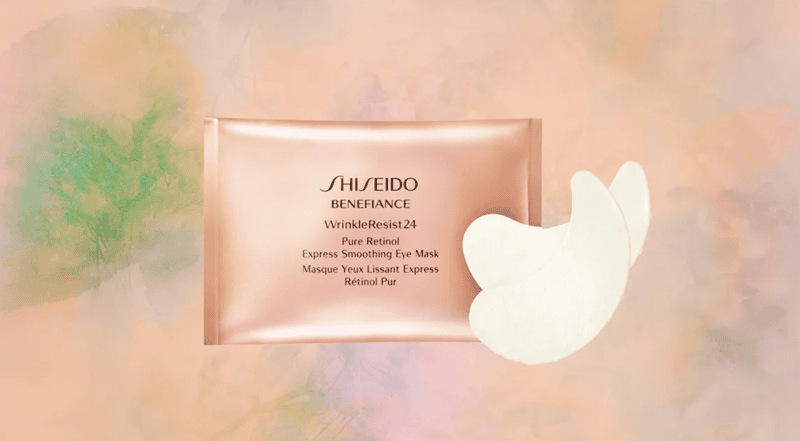 Được phát triển như một liệu pháp phục hồi toàn diện, Shiseido Benefiance Pure Retinol Express Smoothing Eye Mask tập trung vào việc tái tạo và làm mịn vùng da mắt