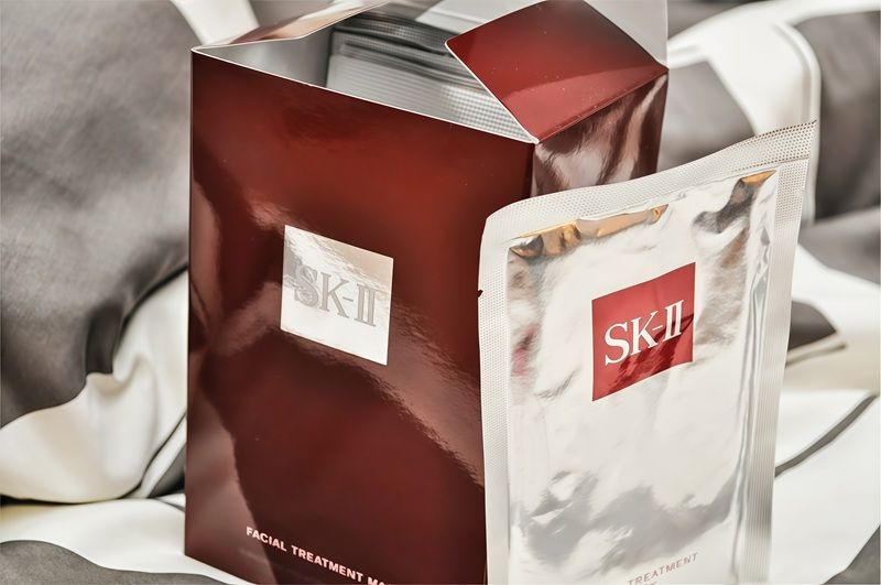 Trong phân khúc mặt nạ cao cấp, SK-II Facial Treatment Mask là sản phẩm được nhiều tín đồ chăm sóc da đánh giá cao