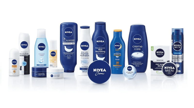 Ra đời năm 1911 tại Đức, Nivea đã trở thành biểu tượng toàn cầu trong lĩnh vực chăm sóc da nhờ những bước tiến mang tính cách mạng về công nghệ dưỡng ẩm