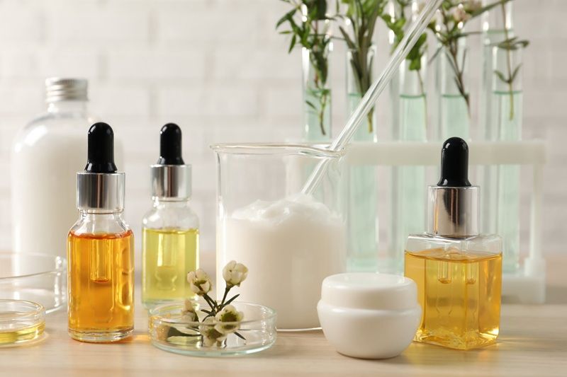 Việc duy trì độ ẩm đầy đủ là yếu tố cực kỳ quan trọng để làn da khỏe mạnh và chống lại các dấu hiệu lão hóa