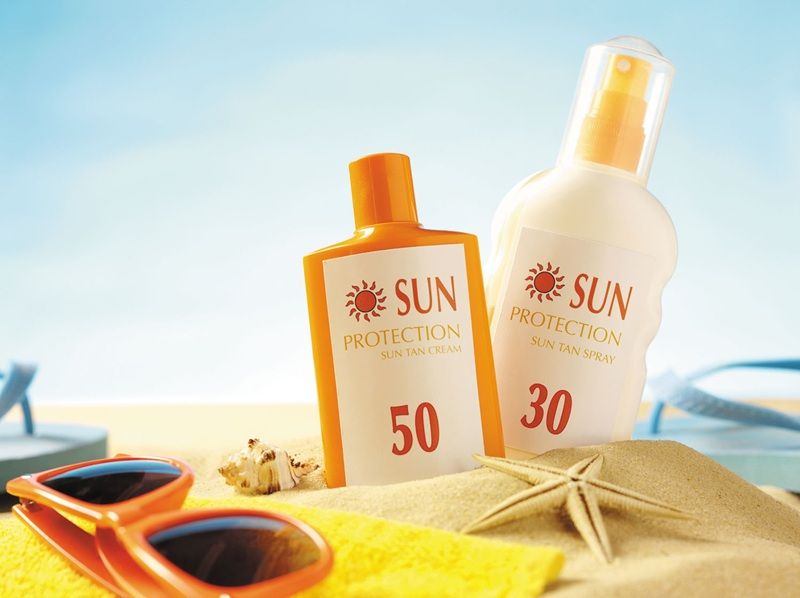 Kem chống nắng chính là bước chống lão hóa quan trọng nhất, bắt buộc phải có trong chu trình chăm sóc da hằng ngày của bất kỳ ai