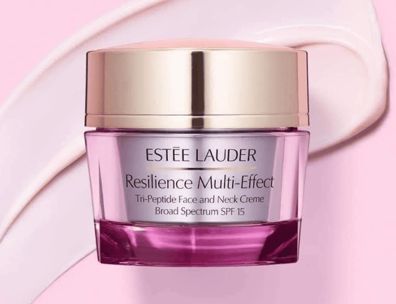 Resilience Multi-Effect Night Tri-Peptide của Estée Lauder luôn được đánh giá cao về khả năng tái tạo da khi ngủ