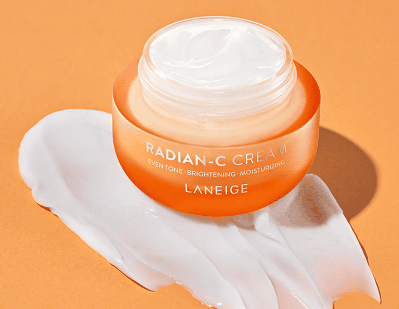 Radian-C Cream là dòng kem dưỡng ứng dụng công nghệ độc quyền để cải thiện độ trong trẻo, rạng rỡ cho da
