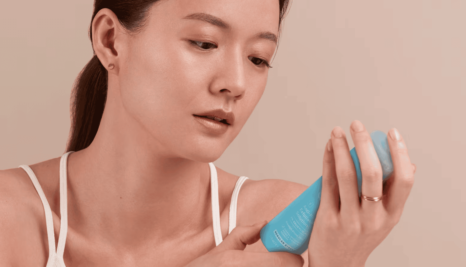 mỹ phẩm mở nắp bao lâu thì hết hạn hình 1.png