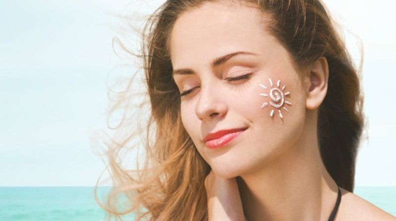 Khi bạn dùng kem chống nắng đều đặn, làn da sẽ tránh được sạm nám, cháy nắng và lão hóa sớm