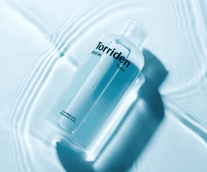  Torriden Dive-In Toner được yêu thích bởi khả năng thẩm thấu sâu, cấp nước nhanh và duy trì độ ẩm ổn định mà không gây bí da