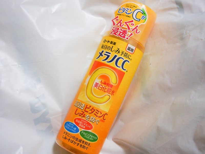 Melano CC Lotion là nước hoa hồng nổi bật thuộc dòng trị thâm, làm sáng da
