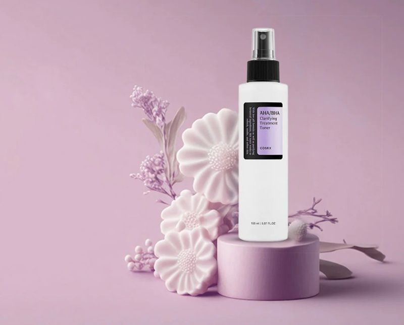 Nước cân bằng COSRX AHA/BHA Clarifying Treatment Toner là một sản phẩm rất được ưa chuộng cho da dầu mụn