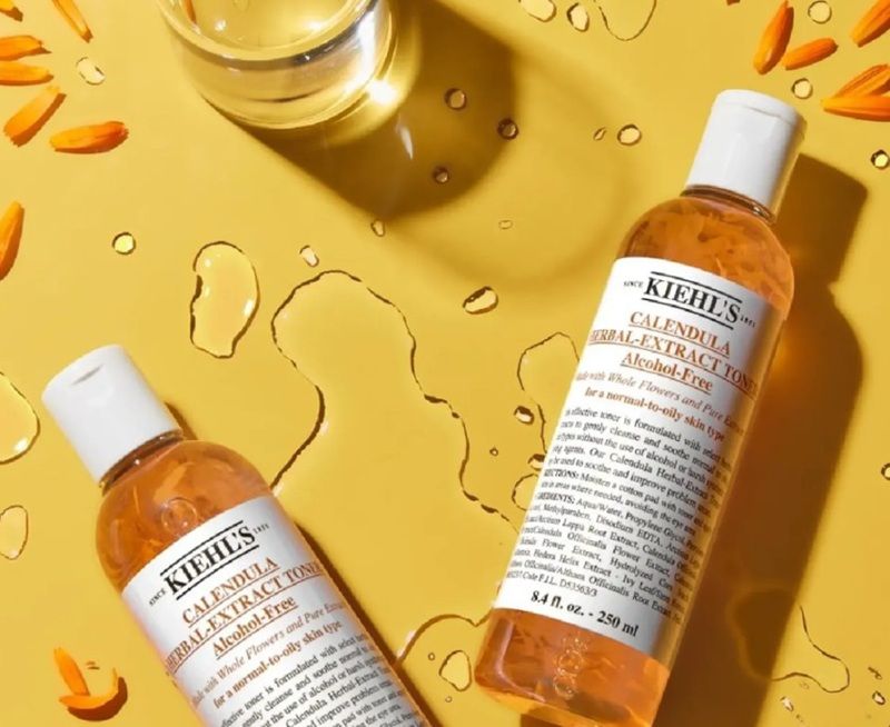 Kiehl’s Calendula Herbal-Extract Toner là sản phẩm nước cân bằng nổi bật với công thức dịu nhẹ và lành tính