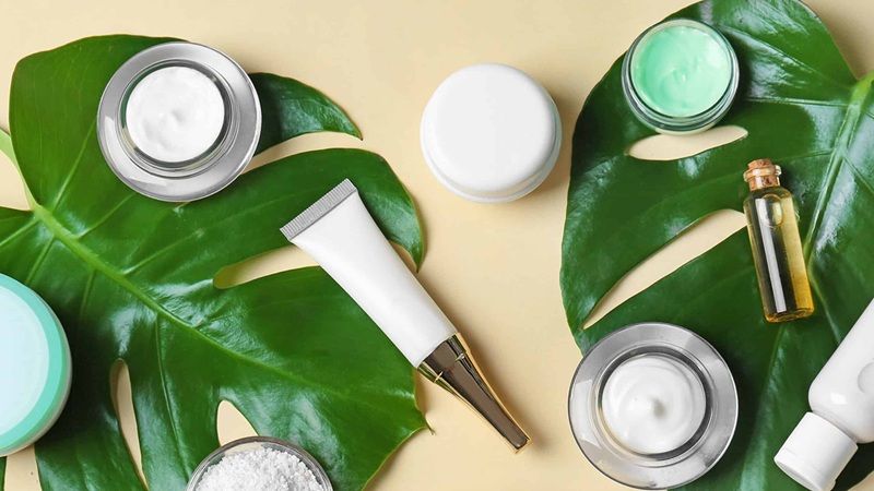 Hiện nay, xu hướng sử dụng mỹ phẩm của phụ nữ đang dịch chuyển rõ rệt, tập trung vào sự an toàn, hiệu quả khoa học cùng vẻ đẹp tự nhiên