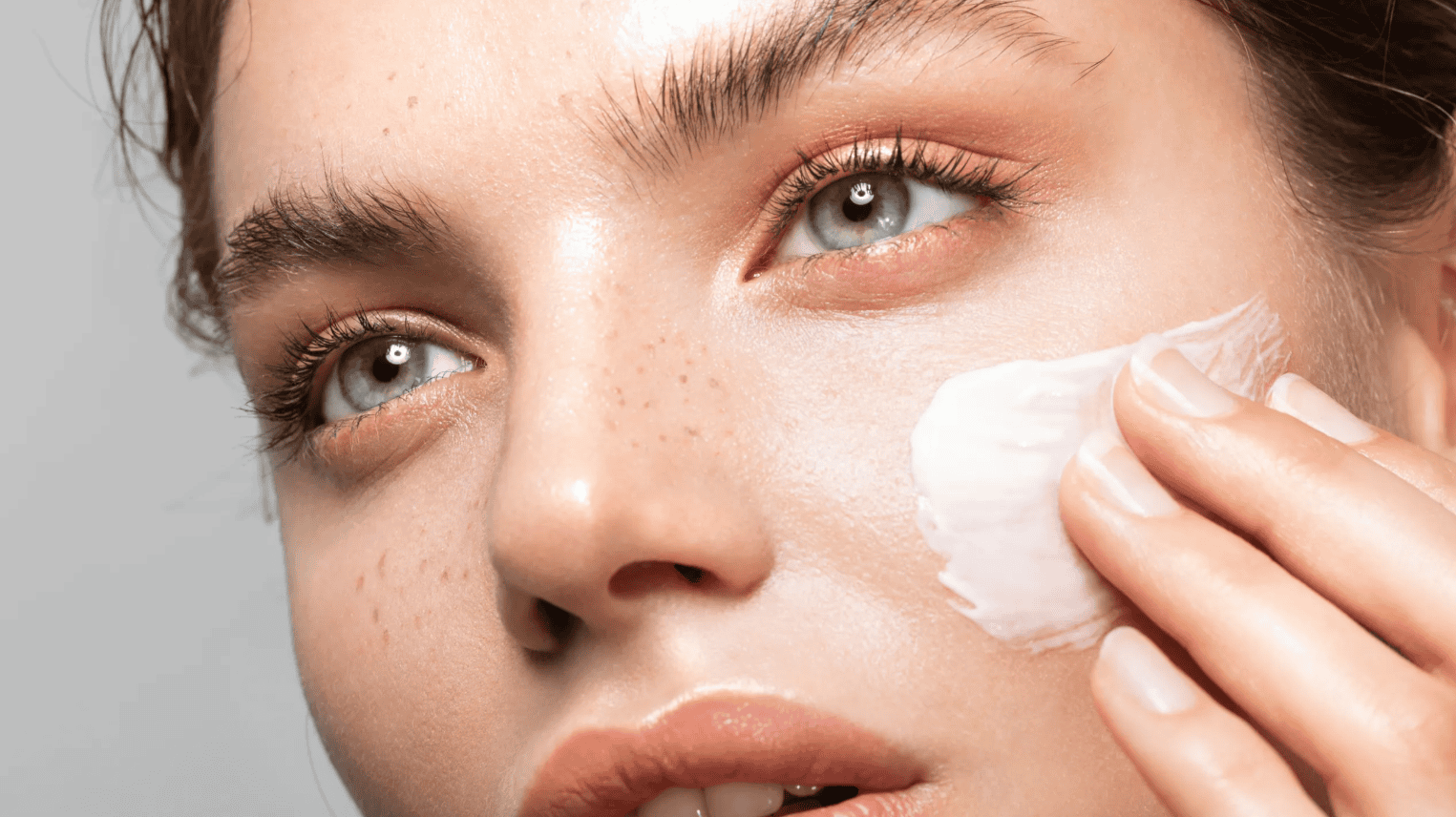 phục hồi hàng rào bảo vệ da hình 6.png