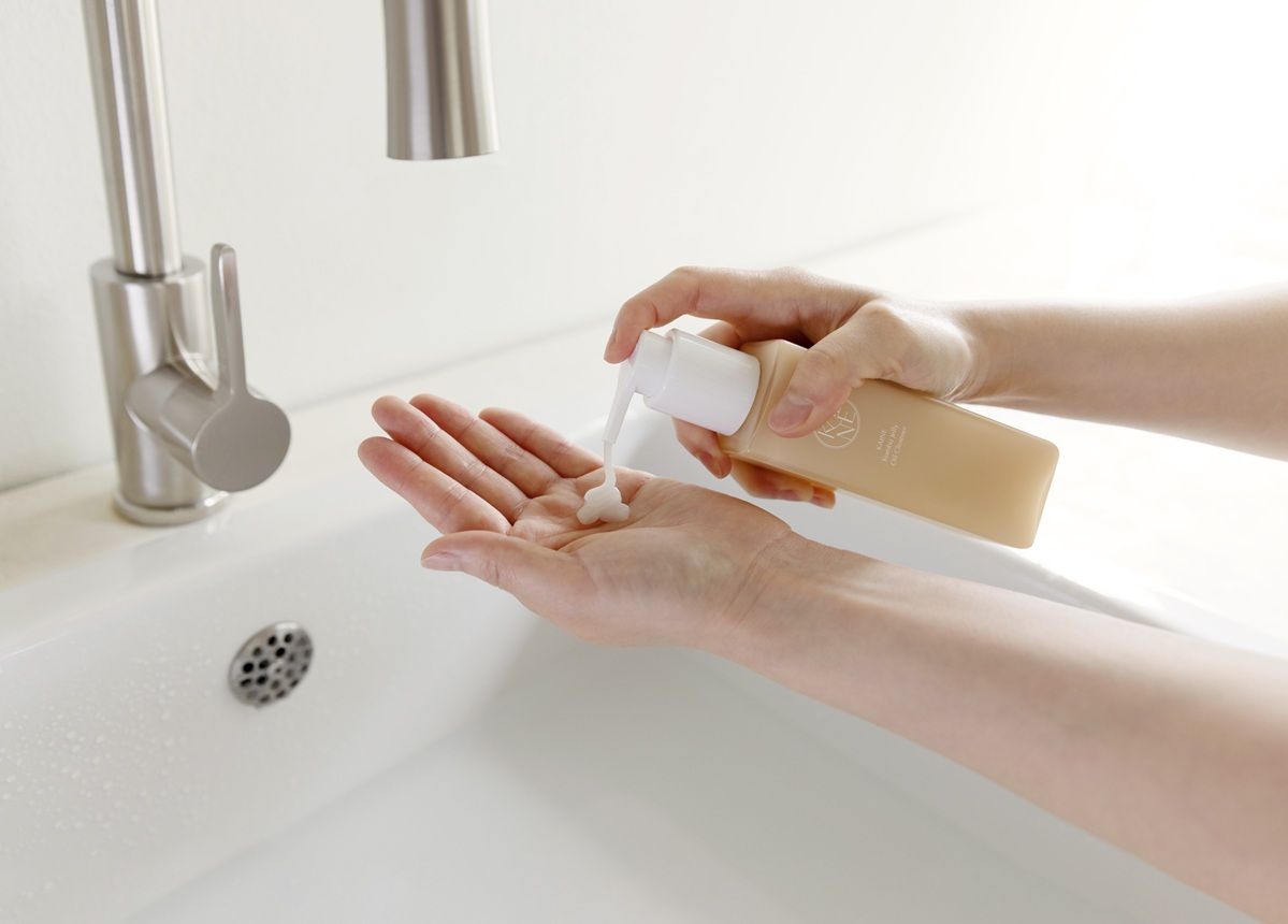 review dầu tẩy trang kaine hình 5.jpg