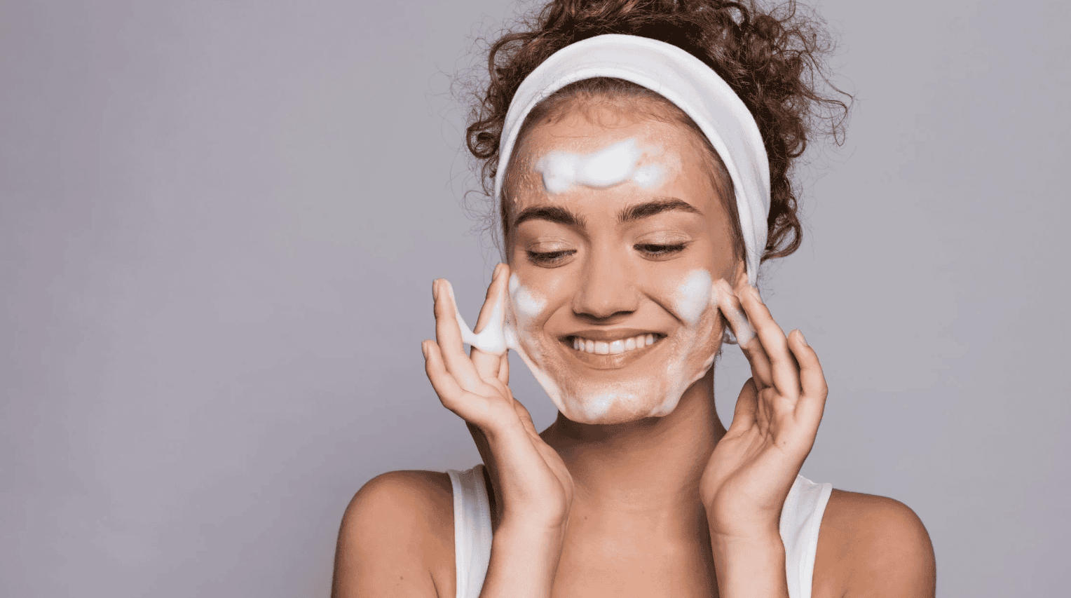 rửa mặt trước hay tẩy trang trước hình 4.png