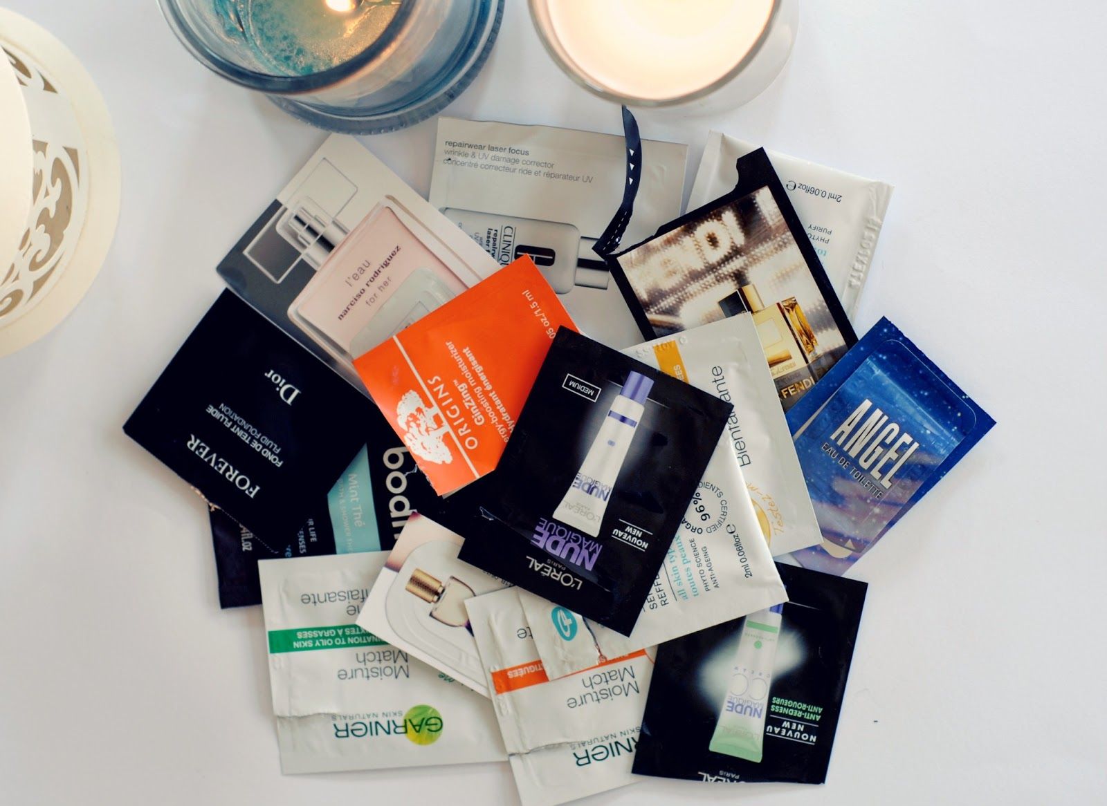 sample mỹ phẩm là gì hình 2.jpg