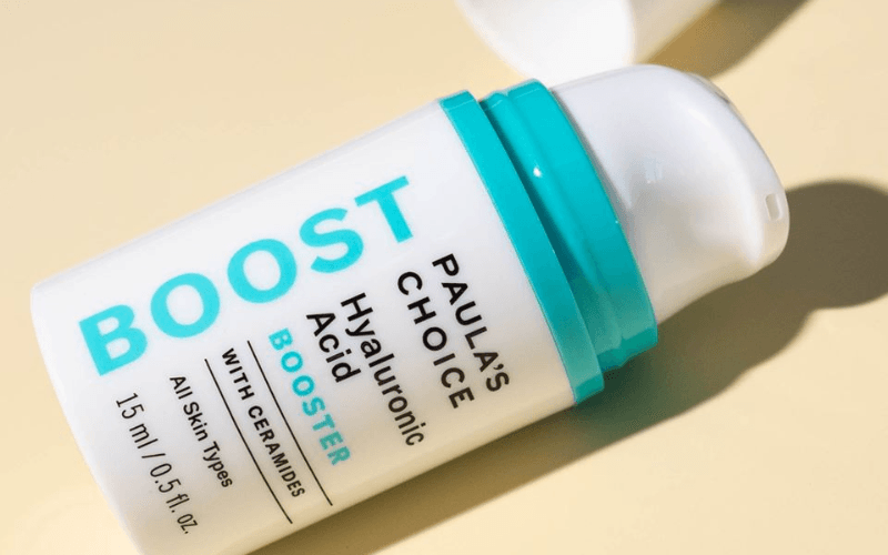 Serum căng bóng da Paula’s Choice Resist Hyaluronic Acid Booster giúp cấp nước tức thì, hỗ trợ làm đầy các rãnh nhăn nhỏ, mang lại làn da căng mọng
