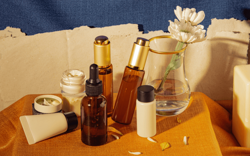 Lựa chọn serum chống lão hóa phù hợp không chỉ là chọn theo các thương hiệu nổi tiếng mà quan trọng nhất là xem xét các thành phần bên trong