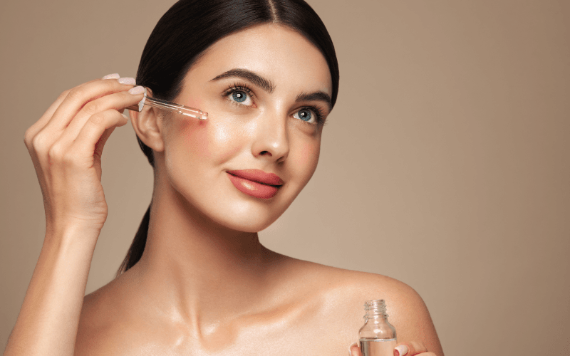 Đối với làn da yế sau khi thực hiện các liệu trình thẩm mỹ như lăn kim serum collagen đóng vai trò như một “liều thuốc phục hồi”
