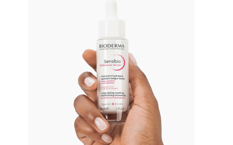 Serum dưỡng ẩm, làm dịu cho da nhạy cảm Sensibio Defensive serum chuyên biệt dành cho da nhạy cảm, với công nghệ Defensive™ độc quyền