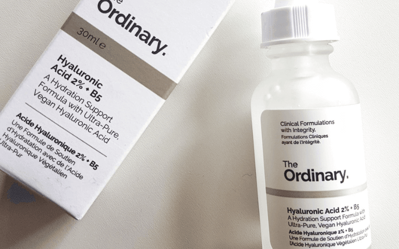 Serum dưỡng ẩm The Ordinary Hyaluronic Acid 2% + B5 được yêu thích nhờ hiệu quả vượt trội trong việc cấp nước, phục hồi da và cải thiện độ đàn hồi