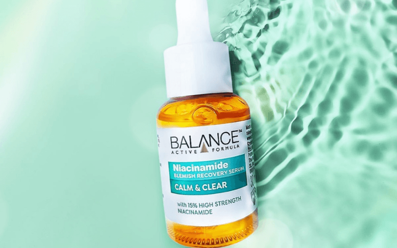 Serum Balance Active Formula Niacinamide 15% Blemish Recovery Serum với nồng độ Niacinamide cao 15%, serum giúp làm đều màu da, kiểm soát bã nhờn và cải thiện bề mặt da