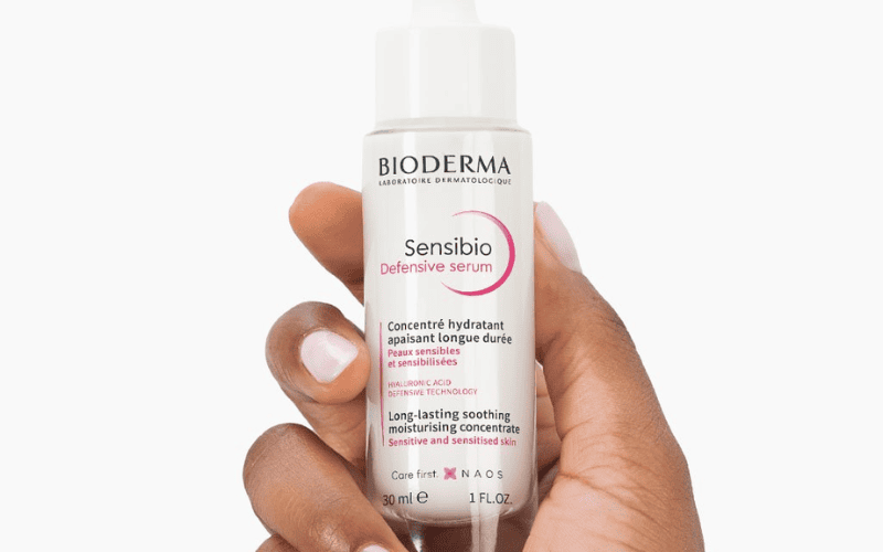 Bioderma Sensibio Defensive Serum là tinh chất dưỡng tốt nhất hiện nay với khả năng cung cấp độ ẩm sâu, làm dịu da