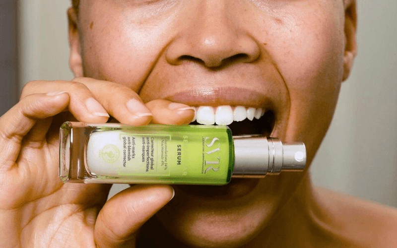 SVR Sebiaclear Serum là tinh chất chuyên biệt cho làn da dầu, mụn và nhạy cảm