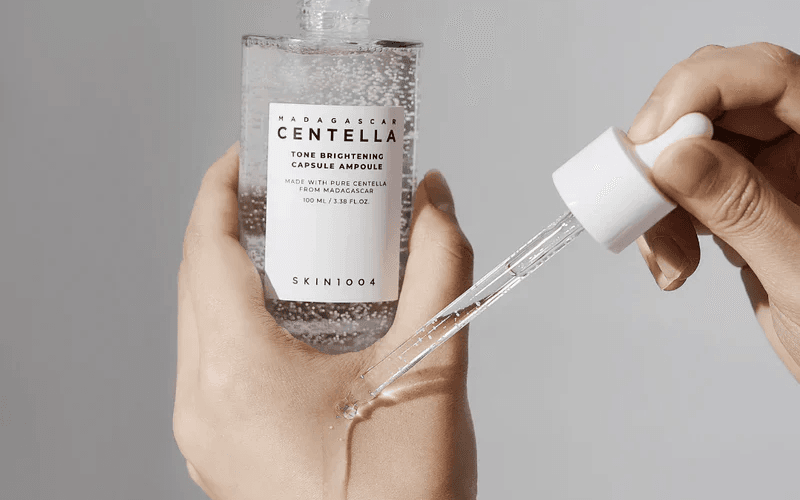 Serum trị nám Hàn Quốc Skin1004 Madagascar Centella Tone Brightening Capsule Ampoule với khả năng làm sáng da và cải thiện sắc tố rõ rệt