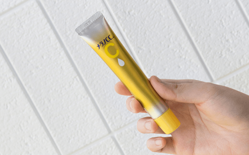 Melano CC Vitamin C Brightening Essences bán chạy số 1 tại Nhật Bản