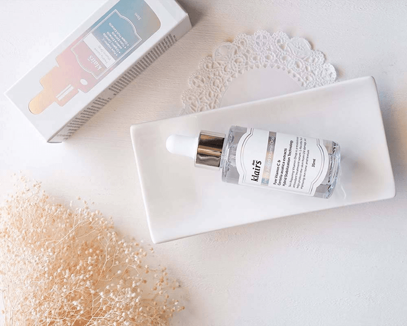 Klairs Freshly Juiced Vitamin Drop có bảng thành phần chứa nhiều chiết xuất thực vật lành tính
