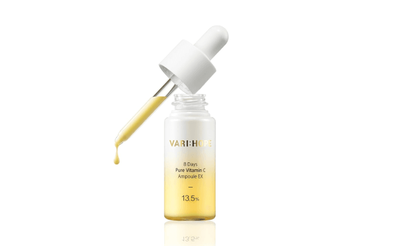 Serum Vitamin C Hàn Quốc Varihope 8 Days Pure Vitamin C Ampoule Plus giúp làm sáng da rõ rệt chỉ sau 8 ngày, đồng thời hỗ trợ làm mờ đốm nâu, cải thiện sắc tố da một cách an toàn