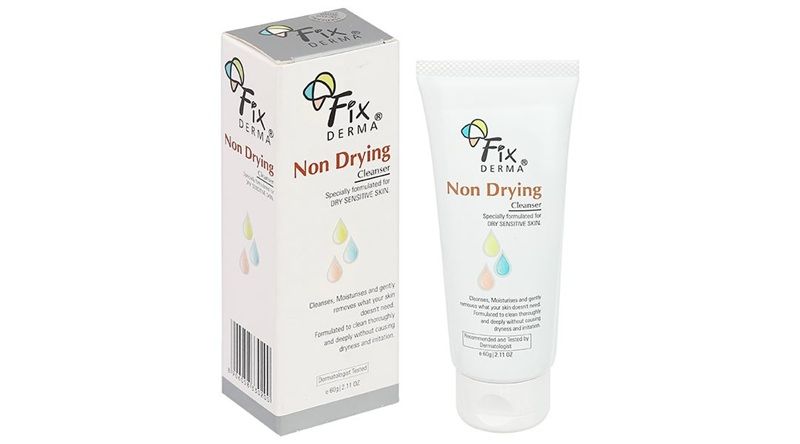 Fixderma Non Drying Cleanser được đánh giá cao nhờ công thức dịu nhẹ, hạn chế tình trạng khô ráp thường gặp trên da sau khi rửa mặt