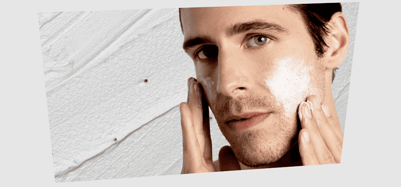 Sữa rửa mặt cho nam da dầu mụn thường có công thức làm sạch mạnh hơn để xử lý lớp dầu cùng bụi bẩn nhiều hơn