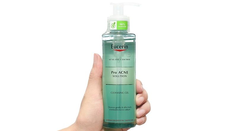 Eucerin ProAcne Solution Cleansing Gel hướng đến nam giới có làn da dầu mụn viêm hoặc mụn nặng