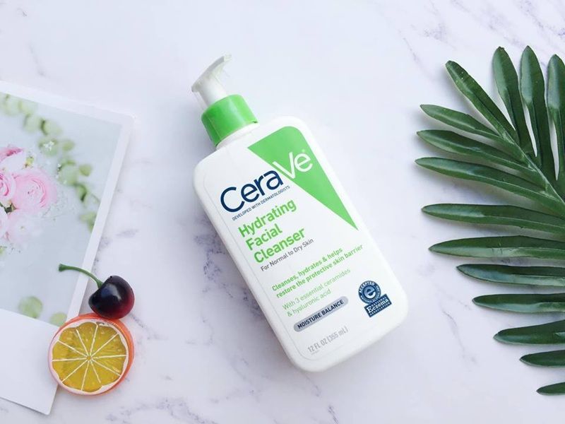 CeraVe Hydrating Facial Cleanser luôn nằm trong nhóm sữa rửa mặt được nhiều nam giới da khô tin tưởng