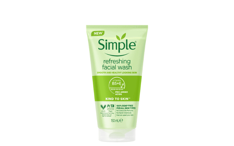 Sữa rửa mặt Simple Refreshing Facial Wash giá học sinh dưới 200k