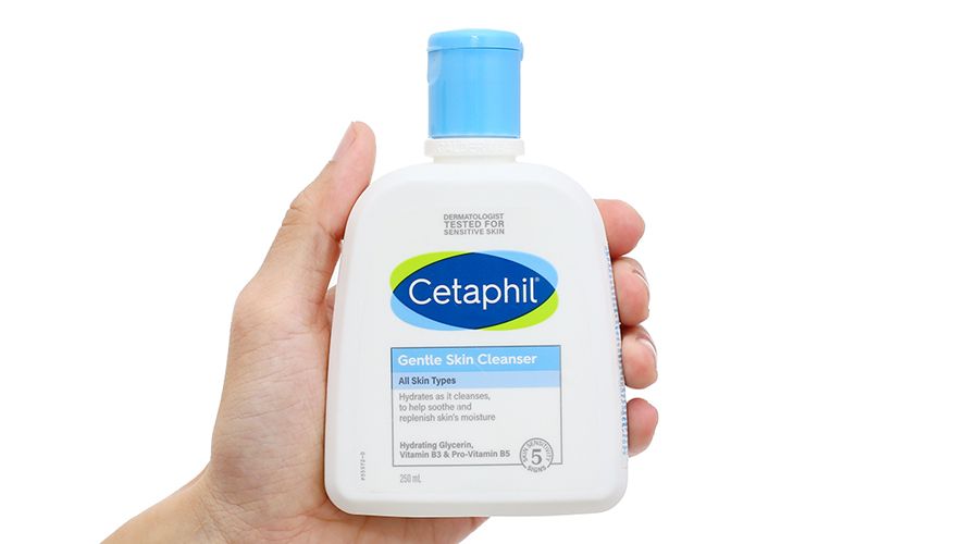 Cetaphil Gentle Skin Cleanser hiện nay bổ sung thêm các hoạt chất dưỡng chuyên sâu