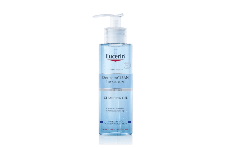 Eucerin Dermato Clean Refreshing Cleansing Gel là gel rửa mặt 2 trong 1, vừa làm sạch bụi bẩn, bã nhờn trên da, vừa tẩy trang nhẹ nhàng