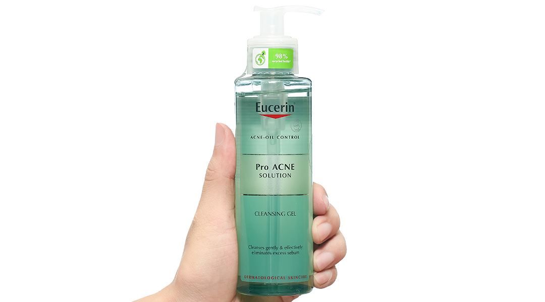 Eucerin ProAcne Cleansing Gel là dòng sản phẩm làm sạch không chứa xà phòng