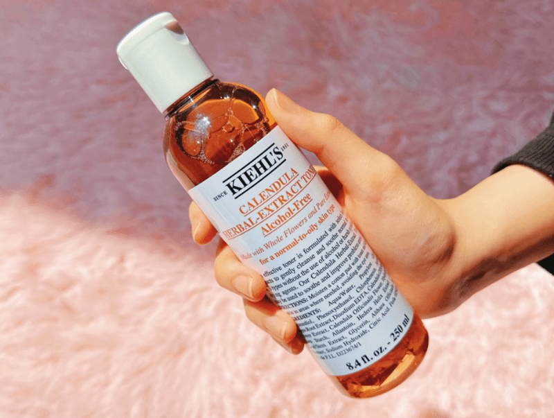 iehl's Calendula Herbal Extract Alcohol-Free Toner có thể chữa lành da tổn thương mà không ra tình trạng da khô căng